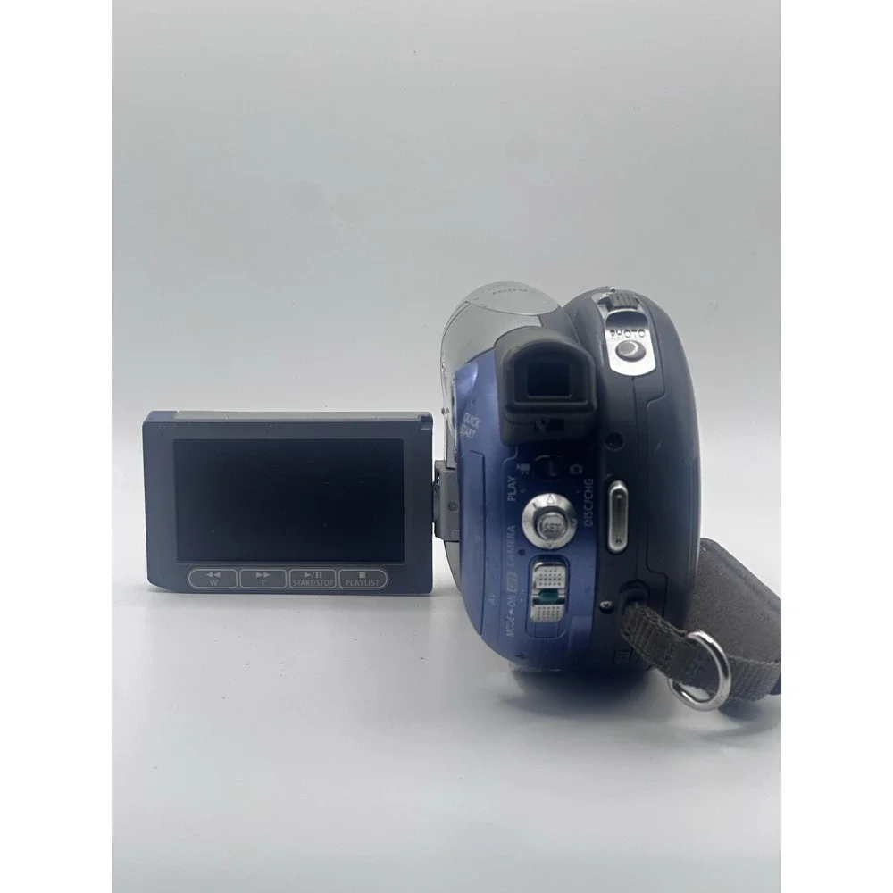 Canon DC210 DVD Camcorder 35x Optical Zoom Silver Blue Untested For Parts/repair